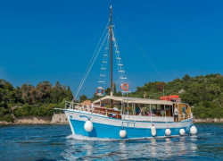 Small Group: Three Islands Cruise w/lunch Day Boat Trip - Lunch choice needed at time of booking