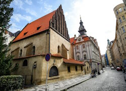 Private Tour: Stories of Prague's Jewish Quarter Morning Walking Tour 9:30 AM