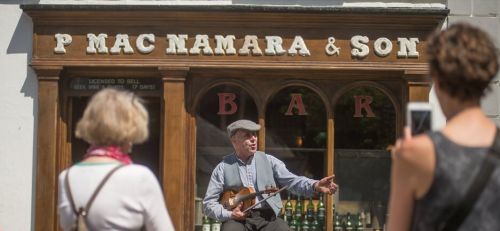 Private Tour: Guided Tour of Bunratty Castle and Folk Park
