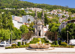 Shared Tour: Minho Full Day (Braga & Guimarães)