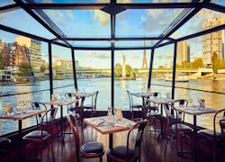 Shared Tour - Valentine's Day Lunch Cruise on the Seine