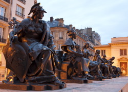 Shared: Extra Small Guided Tour of The Orsay Museum - Afternoon Tour