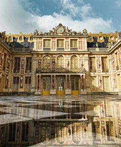 Shared Tour: Half Day Guided Versailles Tour from Paris in a Small Group PM