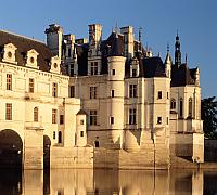 Shared Tour: Normandy, Saint Malo and Mont Saint Michel 2 Day Motorcoach Tour