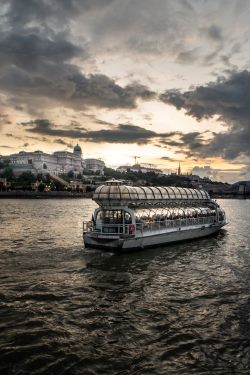 Shared Tour: Candlelight Dinner Cruise