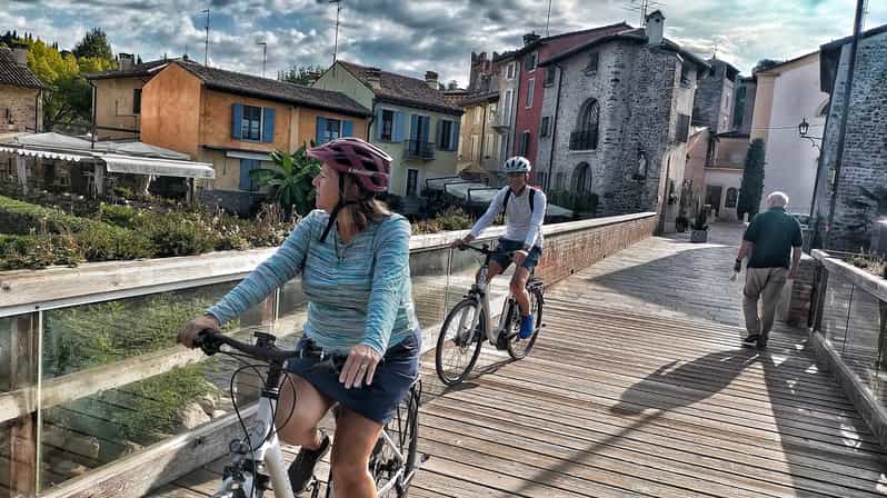 Experience Borghetto and Verona: a day of biking, cooking and culture