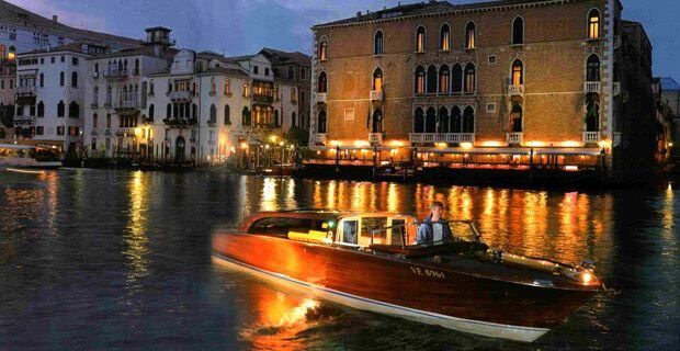 Venice By Night - Exclusive Boat Tour