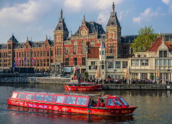 Hop on Hop off Amsterdam City Tour 24 hour Bus and 1 hour Canal Cruise