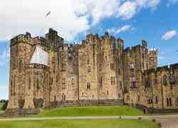 Shared Tour: Alnwick Castle, Northumberland, and Borders Tour with Admission