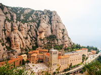 Private Montserrat, Food & Wine Tour from Barcelona 9:30 AM