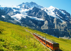 Shared tour: Interlaken, Jungfrau Gold from Geneva