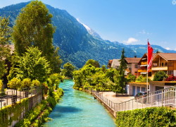 Shared tour: Interlaken from Geneva