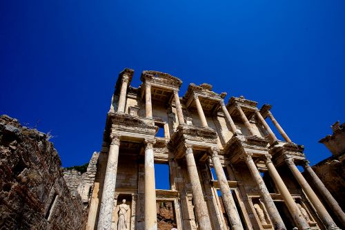 Small group: Daily Ancient of Ephesus by return domestic flight from Istanbul