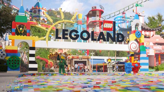 Shared Tour: Full Day - The Legoland® Windsor Resort Express from London