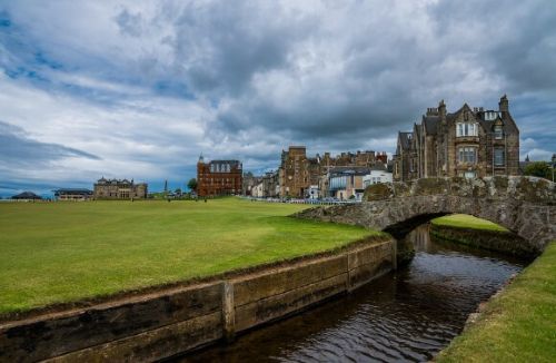 Private Experience: The Ghosts of St. Andrews 1.5-hour Spooky Tour