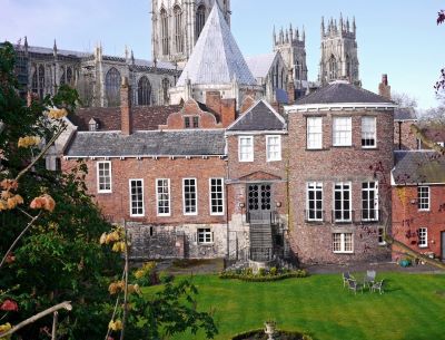 Private Walking Tour: The Best of York's Landmarks & Hidden Gems