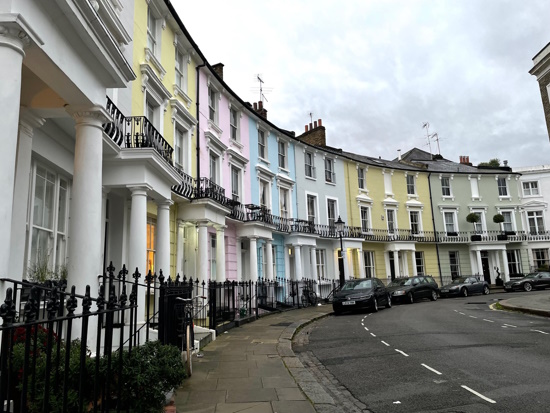 Small Group Tour: Camden Music Tour - Oasis, Amy Winehouse and Iconic Pubs