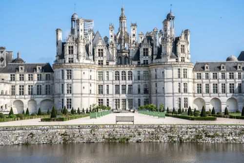 Private Tour: Villandry, Azay-le-Rideau and Chinon Castles