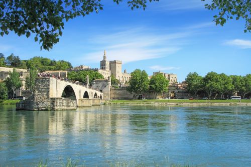 Small Group Tour: Avignon, Saint-Remy, Les Baux de Provence & Pont du Gard Full Day Tour ***VENDOR VOUCHER***