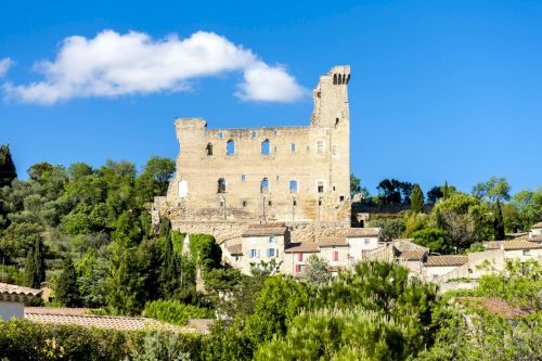 Explore Rhône Valley Wines: Private Tour from Avignon to Châteauneuf-du-Pape