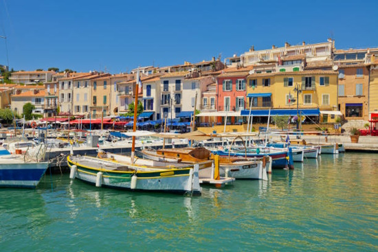 Small Group Tour Marseille : Panier & Notre-Dame de la Garde, Cassis & Aix en Provence Tour ***VENDOR VOUCHER***