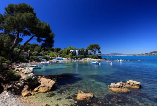 Private Tour: Cannes and The Island Tour for 4 hours Morning in 34ft Superhawk 34 Yacht