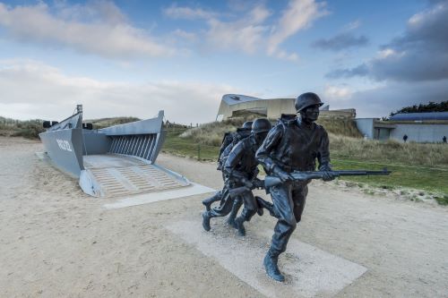 Private Tour: D-Day Decoded: Museums & Mulberry Harbors Private Tour from Bayeux