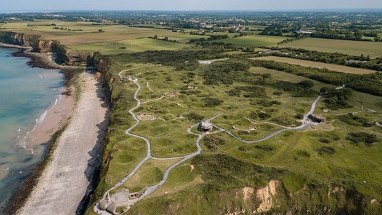 Shared tour: Full Day Guided Normandy D-Day Beaches with lunch from Paris