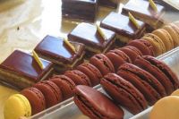 Small Group Tour: St-Germain Pastry and Chocolate 10:15 AM Walking Tour in Paris