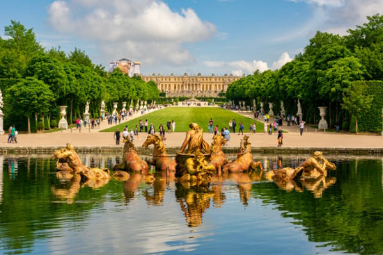 Shared Tour: Versailles Morning Tour with Guide