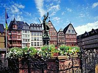 Private Tour- Walking city tour of Frankfurt with Guide