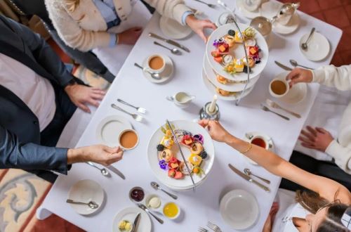 Private Tour from Killarney: Killarney Jaunt & Traditional Afternoon Tea