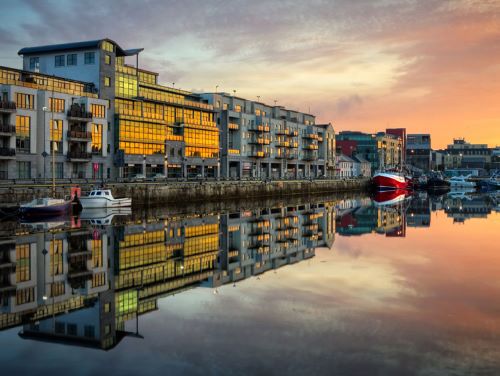 Small Group from Galway: The Dark History Walking Tour of Galway