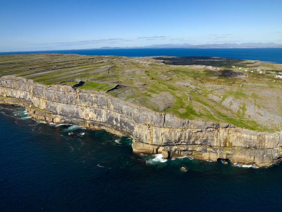 Shared Tour: Full Day Guided Tour from Galway to Inis Mor with a local Islander