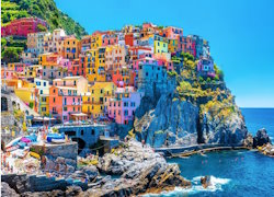 Shared Tour: Full Day Cinque Terre Trip from Milan with Hotel Pick Up