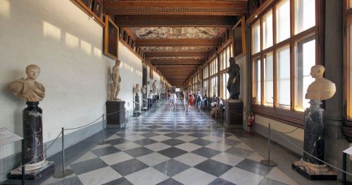 Private Tour: Uffizi Gallery and Vasari Corridor (small group)