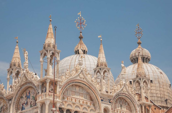 The Golden Basilica with Gondola ride