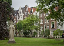 Shared Tour: Secrets of Historical Amsterdam 3:00 PM