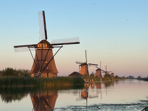 Private Tour: Kinderdijk and Gouda