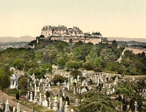 Private Experience: Uncover the Dark Side of Stirling 2- hour Walking Tour