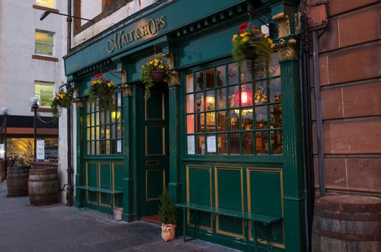 Small Group: Edinburgh Pub History Tour with Live Music Standard Ticket - 3pm