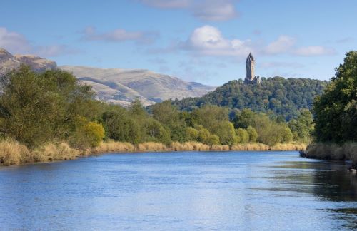 Private Tour: Highland Lochs, Waterfalls & Castles