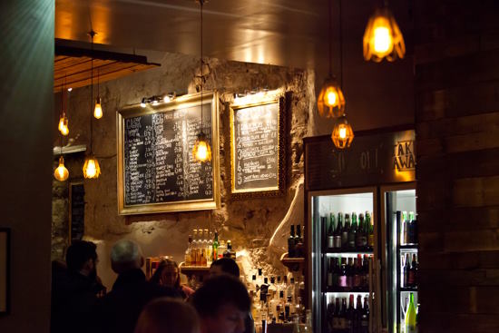 Small Group: Glasgow Pub History Tour with Live Music - 5pm