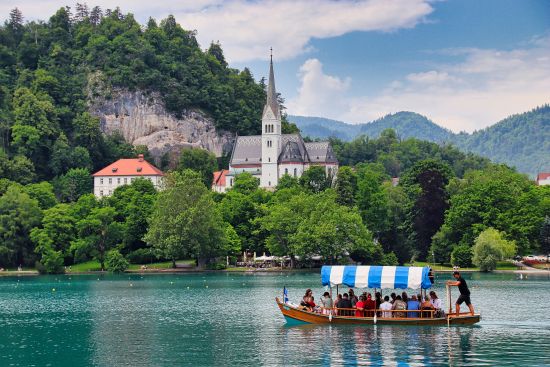 Small Group: Afternoon Lake Bled - An Alpine Pearl Tour