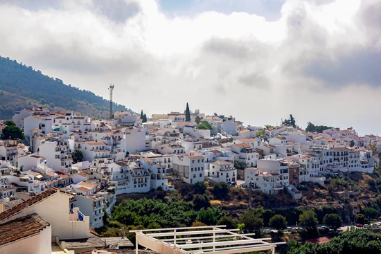 Private Tour: White Villages of Malaga - Nerja and Frigiliana