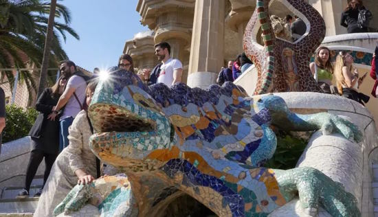 Shared Tour: Park Guell Skip the Line Guided tour