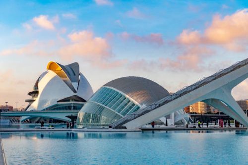 Private a Day in Valencia Tour with the City of Arts and Sciences
