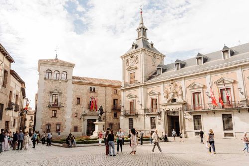 Small Group: Prado Museum, Royal Palace &amp; Historic Center