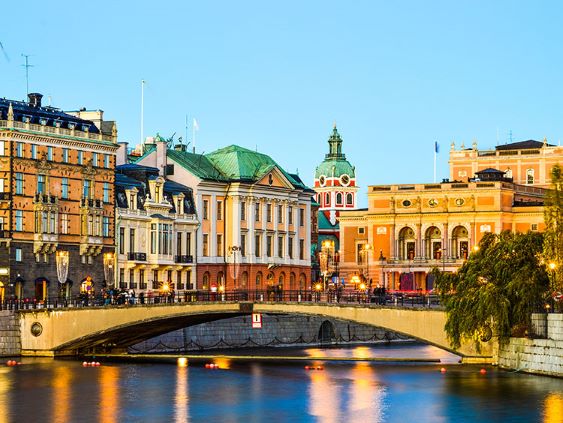 Small group Tour: Stockholm Secret Food Guided Walking Tour